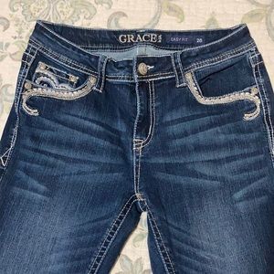 28W 33L Grace in LA Jeans